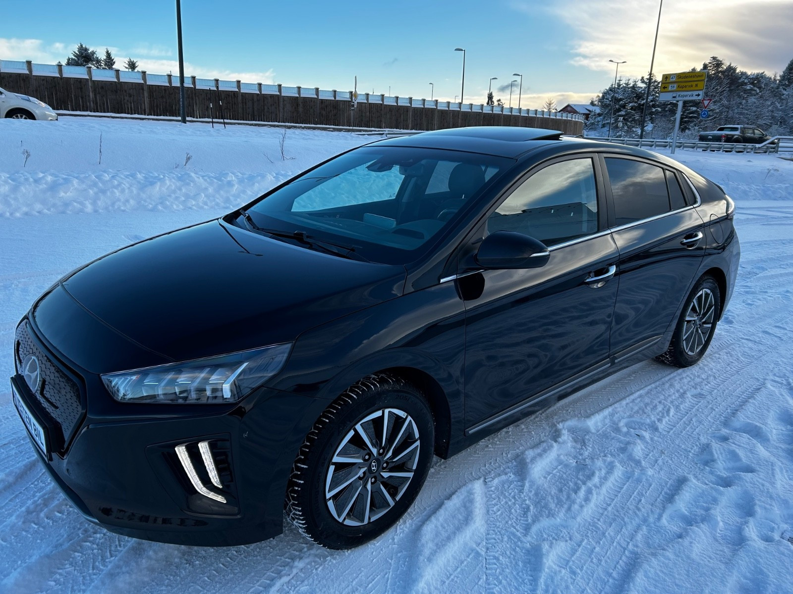 Hyundai IONIQ