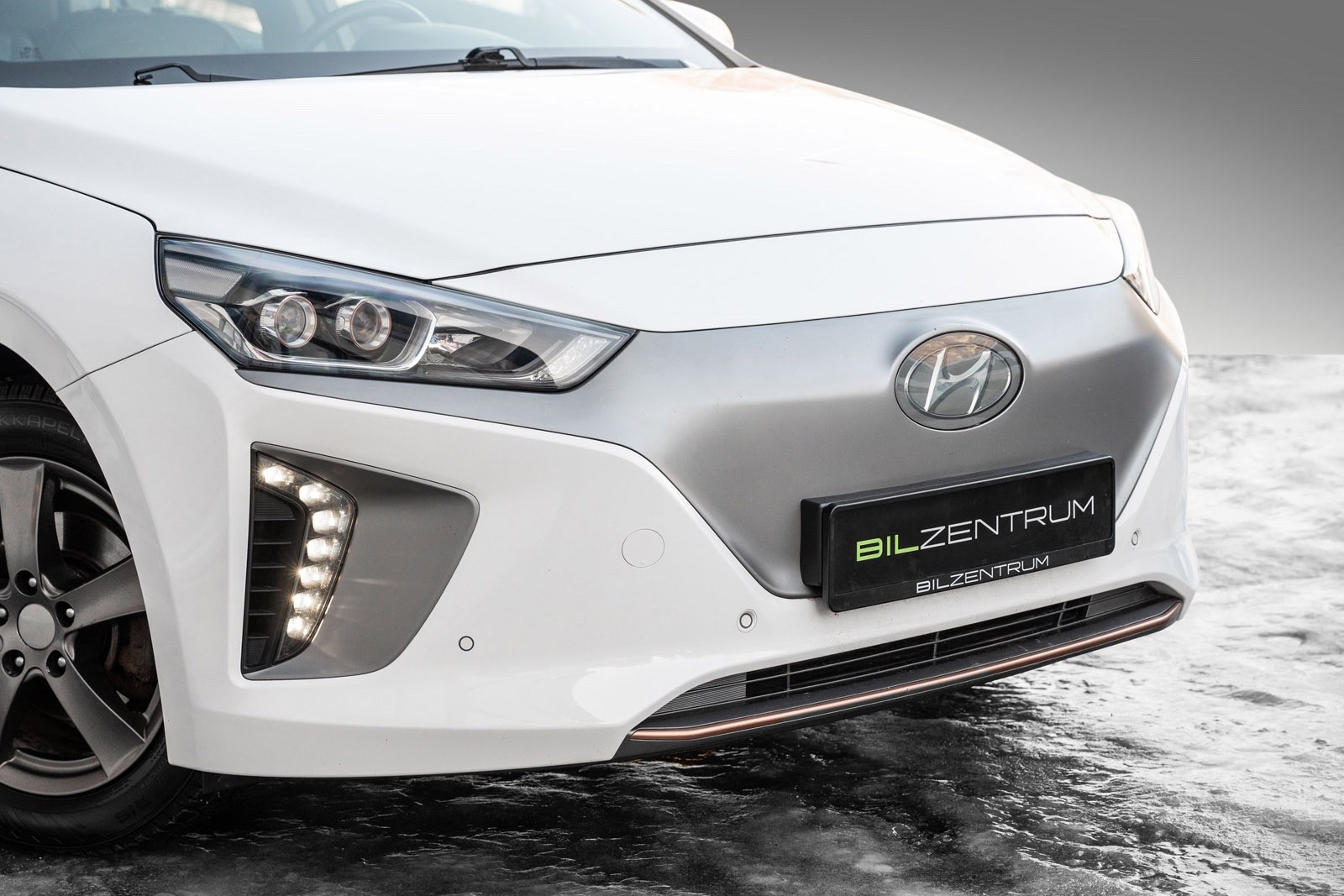 Hyundai IONIQ