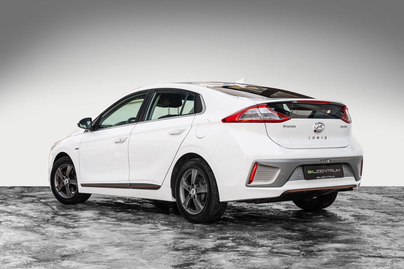 Hyundai IONIQ