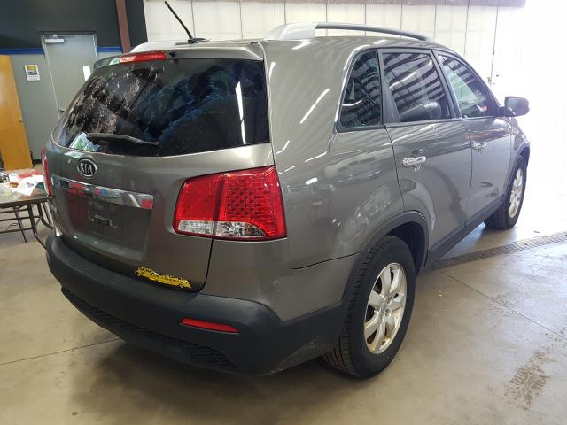 KIA Sorento LX 2013