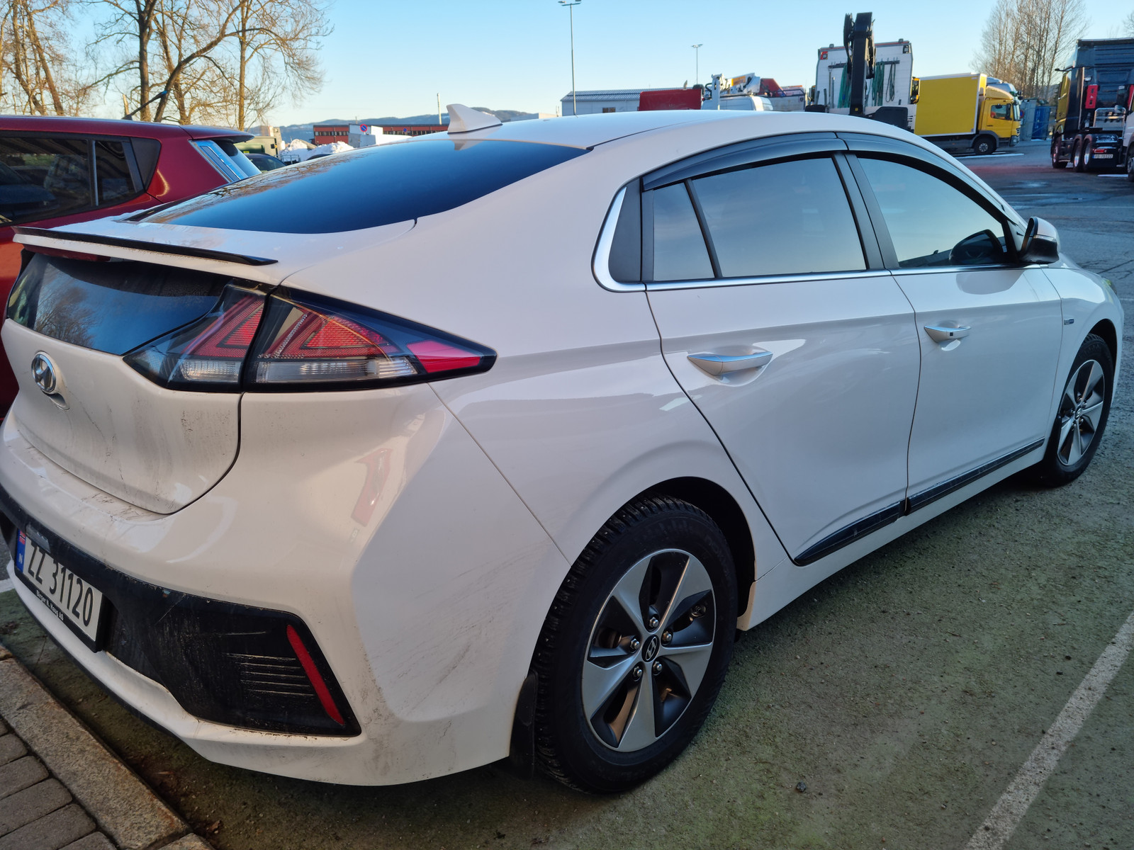 Hyundai IONIQ