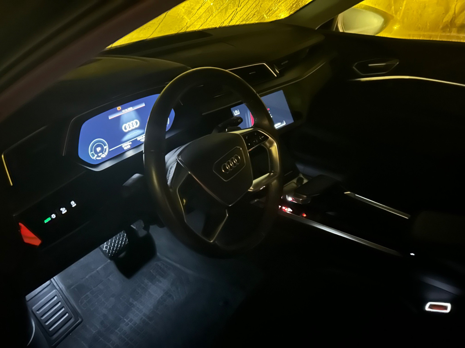 Audi e-tron