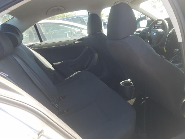 Volkswagen Jetta Base 2012