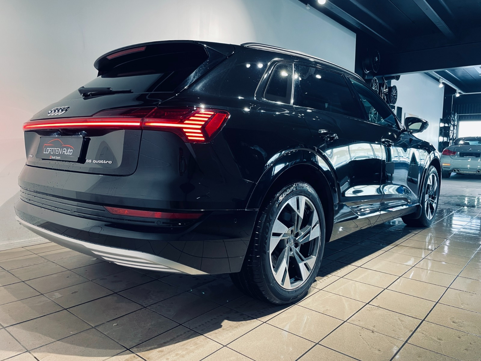 Audi e-tron
