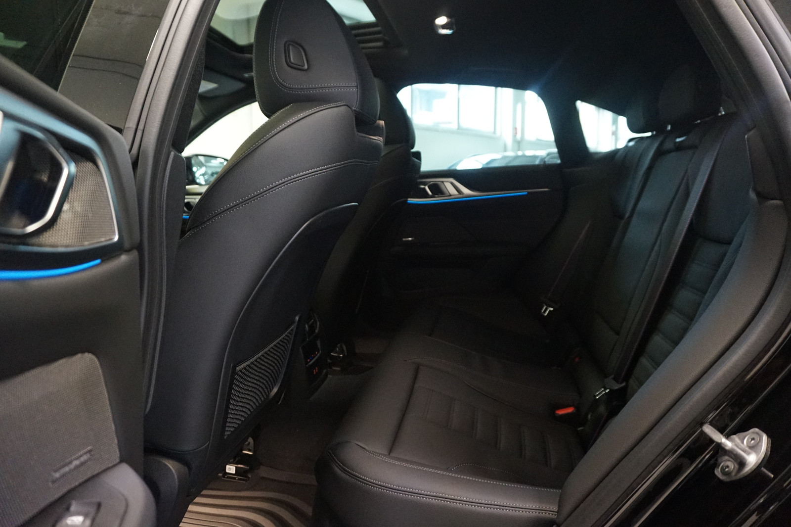 BMW i4 M50