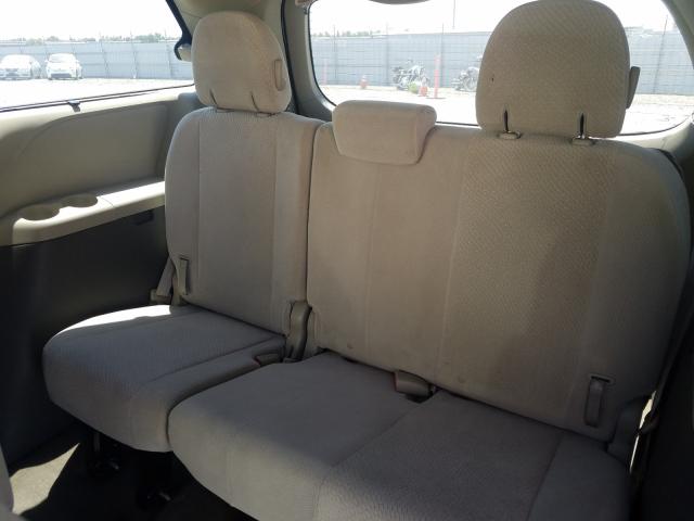 Toyota Sienna LE 2014
