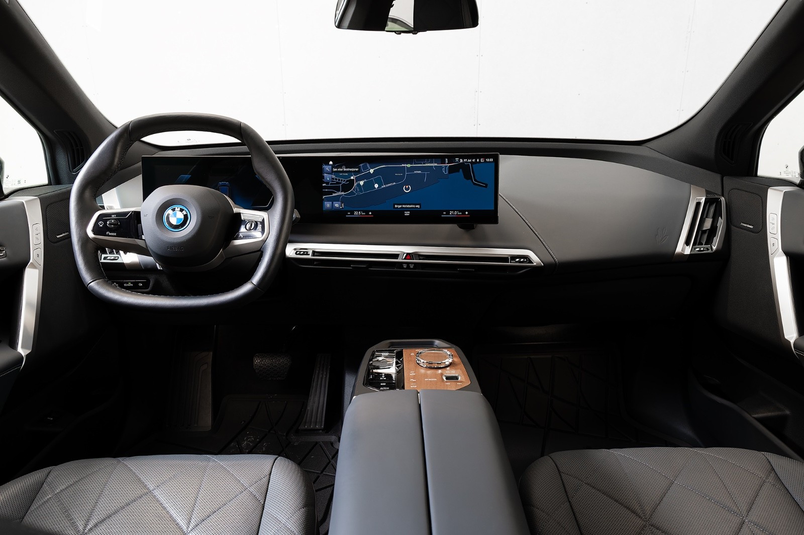 BMW iX xDrive 50