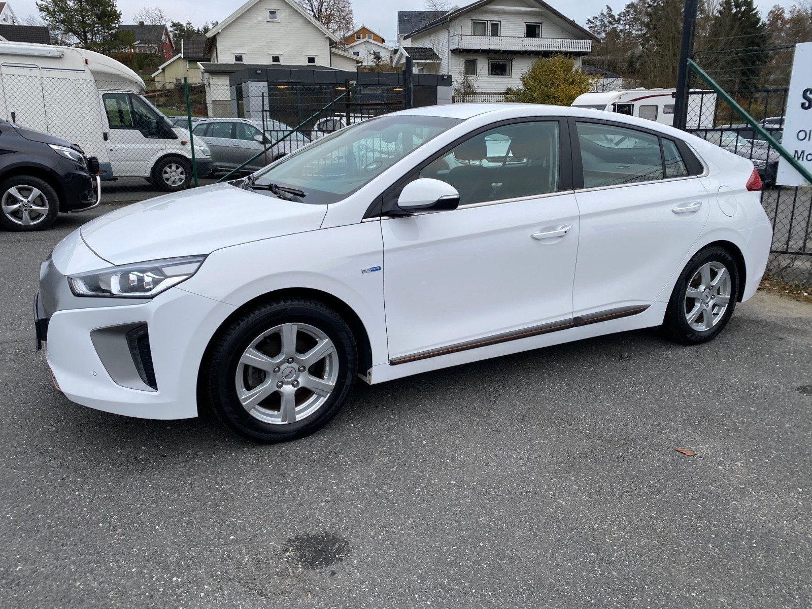Hyundai IONIQ