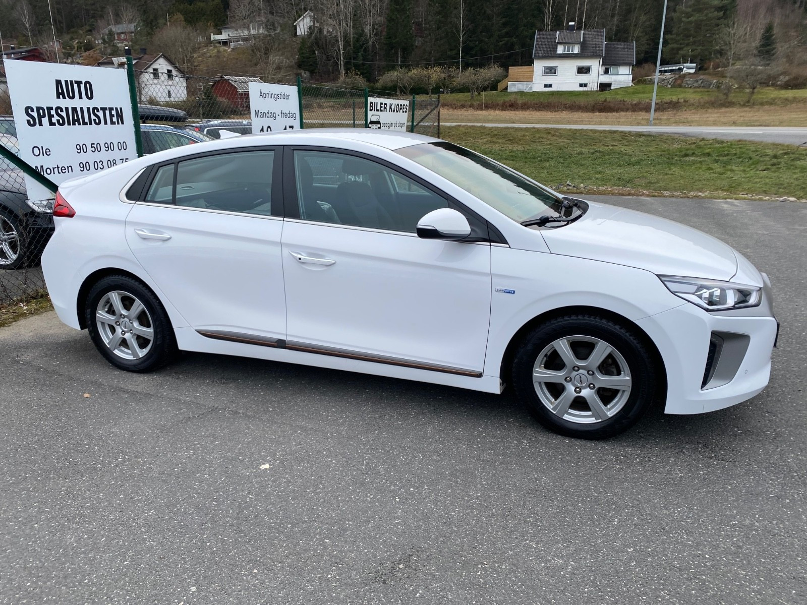 Hyundai IONIQ