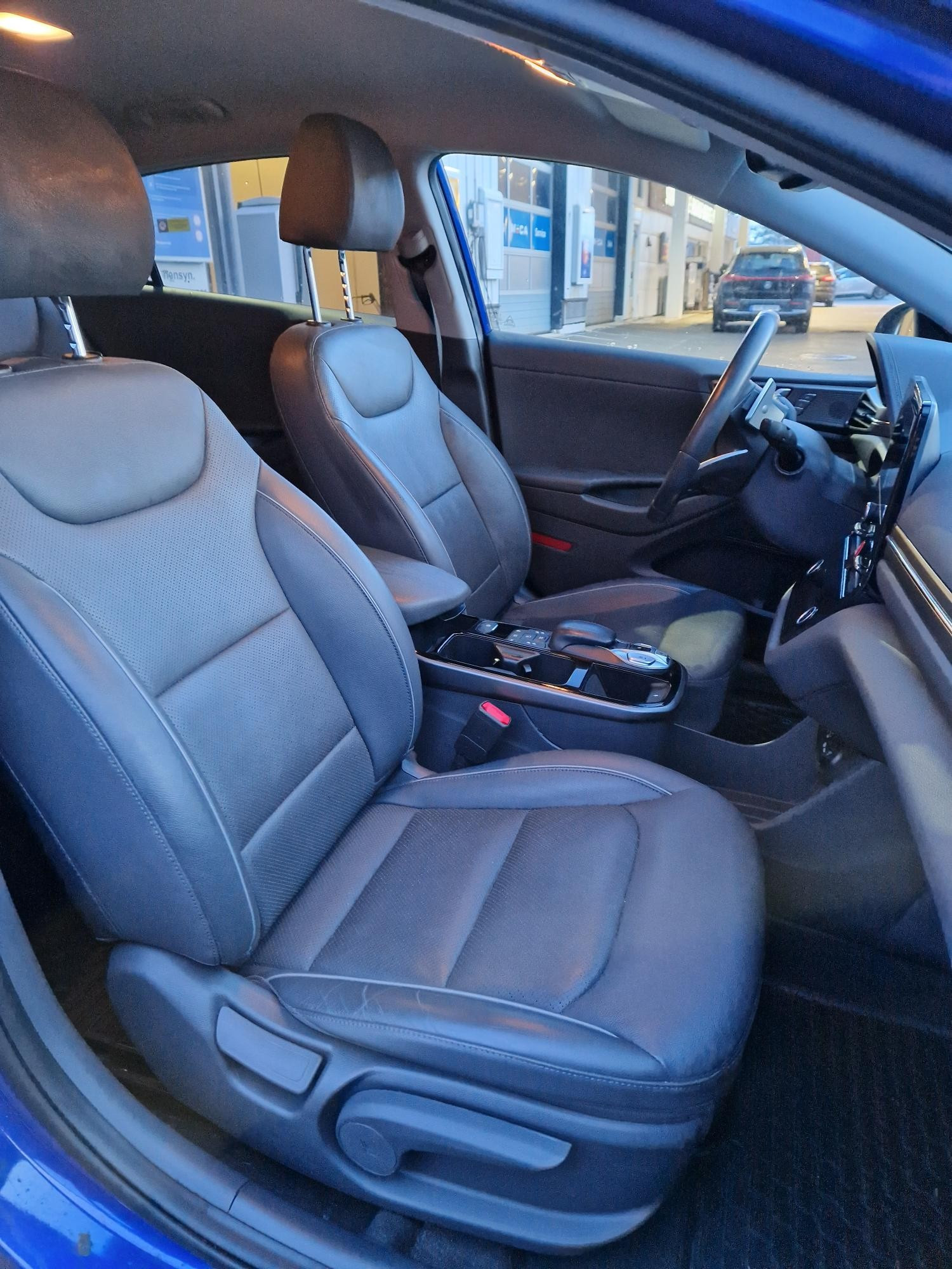 Hyundai IONIQ