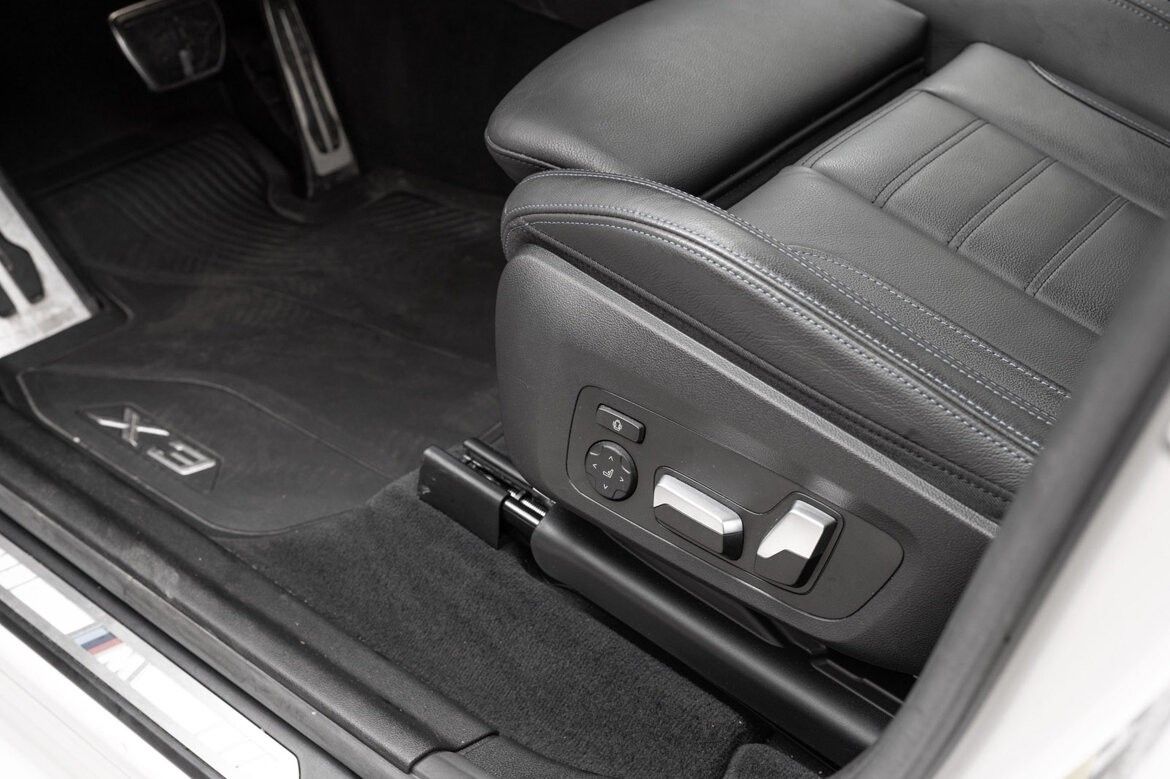 BMW iX3