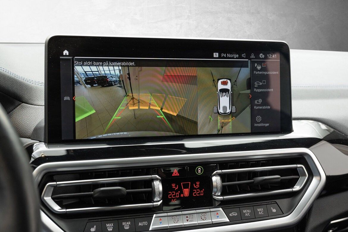 BMW iX3