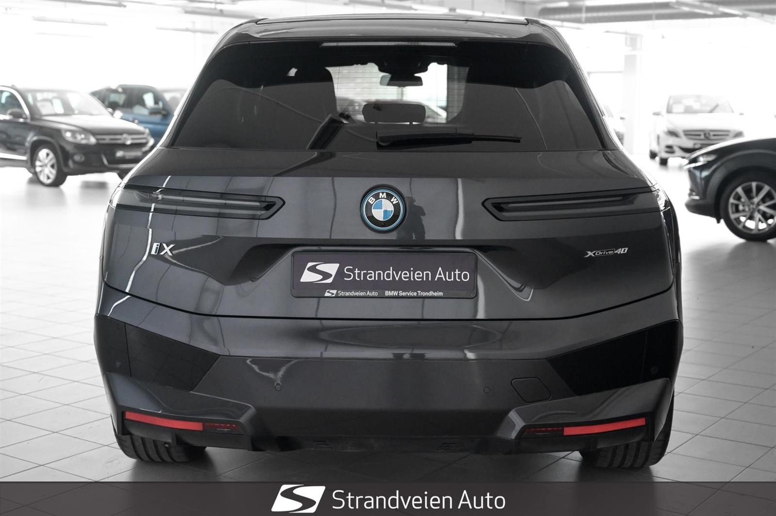 BMW iX xDrive 40