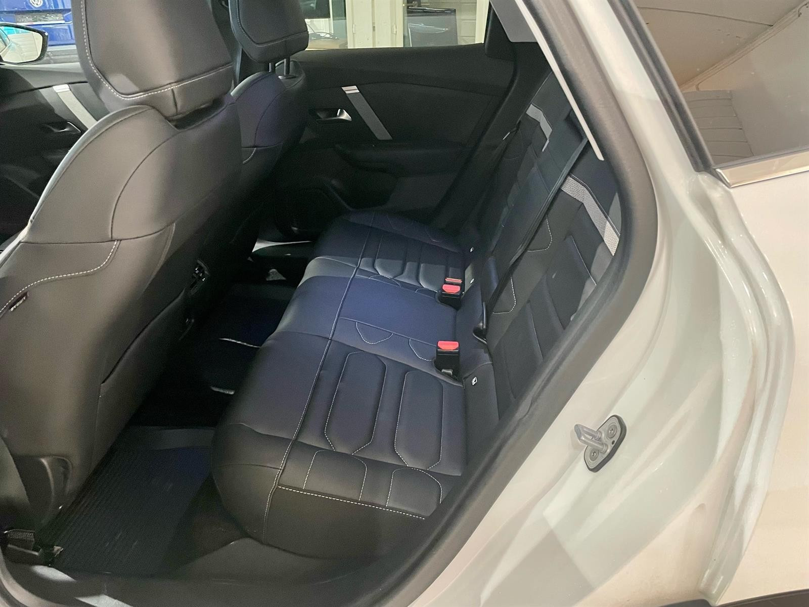 Citroen E-C4 X