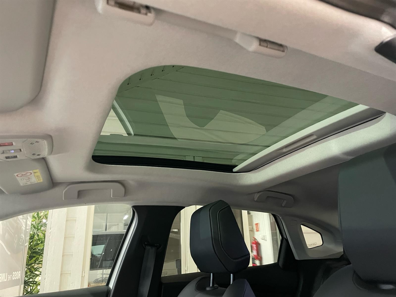 Citroen E-C4 X