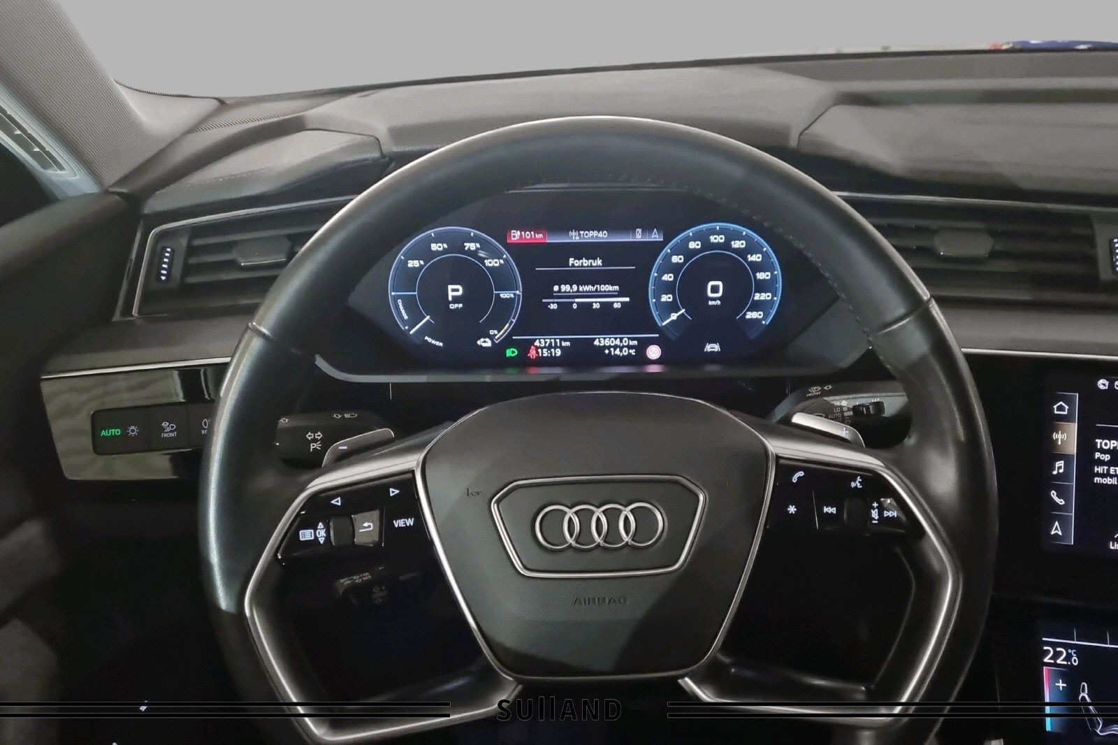 Audi e-tron