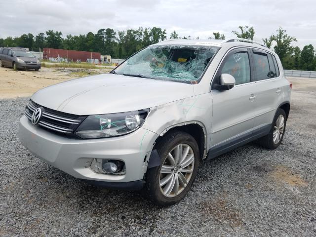 Volkswagen Tiguan S 2012