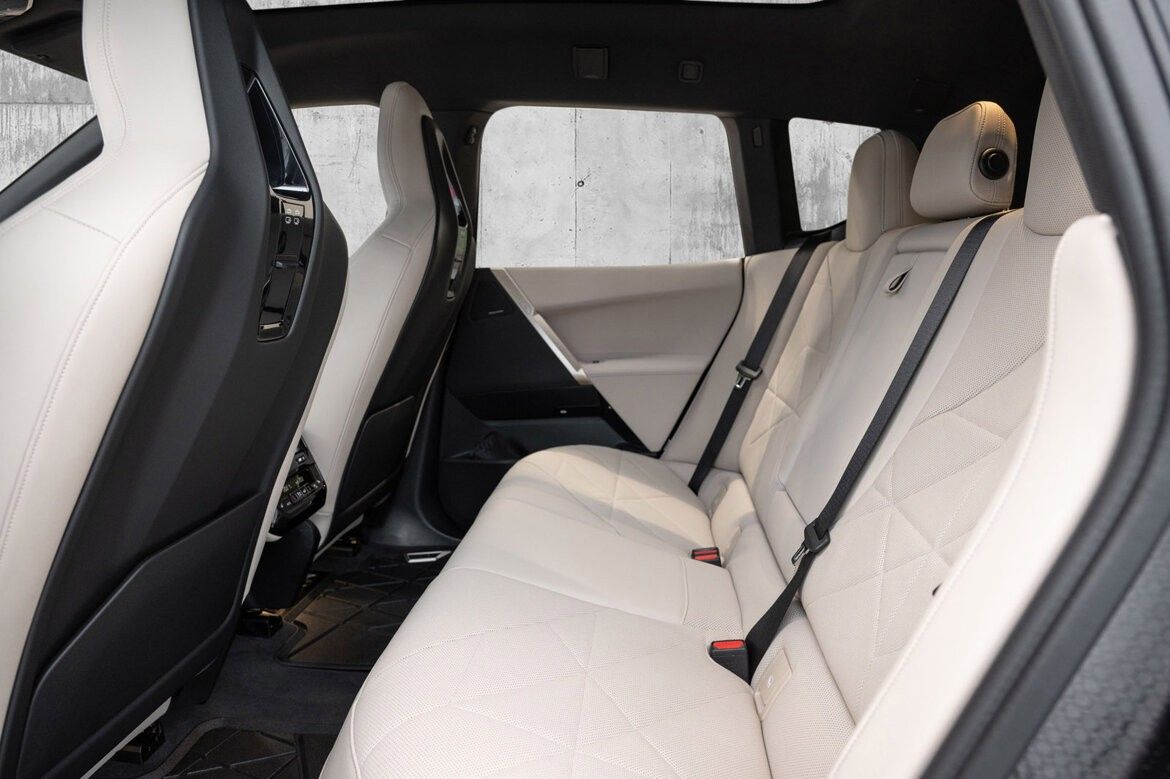 BMW iX xDrive 40