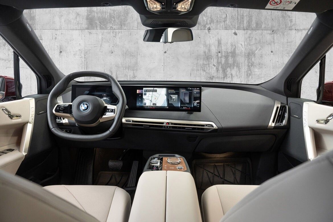 BMW iX xDrive 40