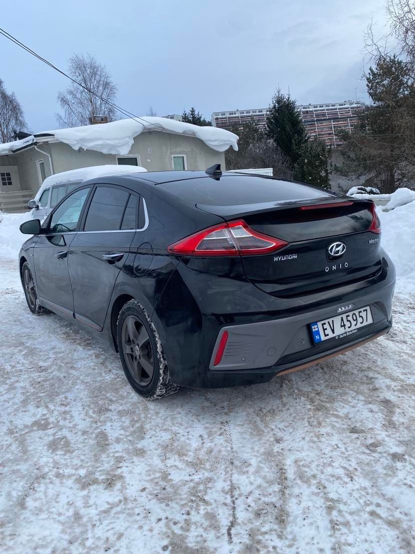 Hyundai IONIQ