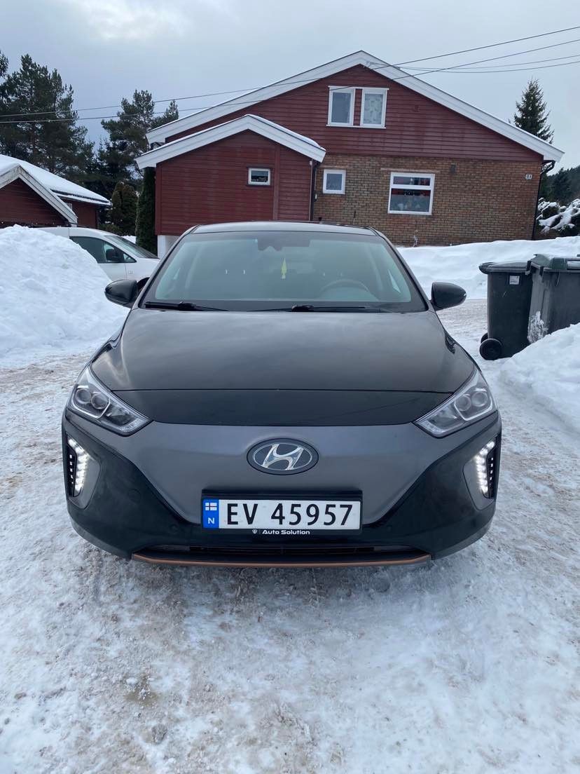 Hyundai IONIQ