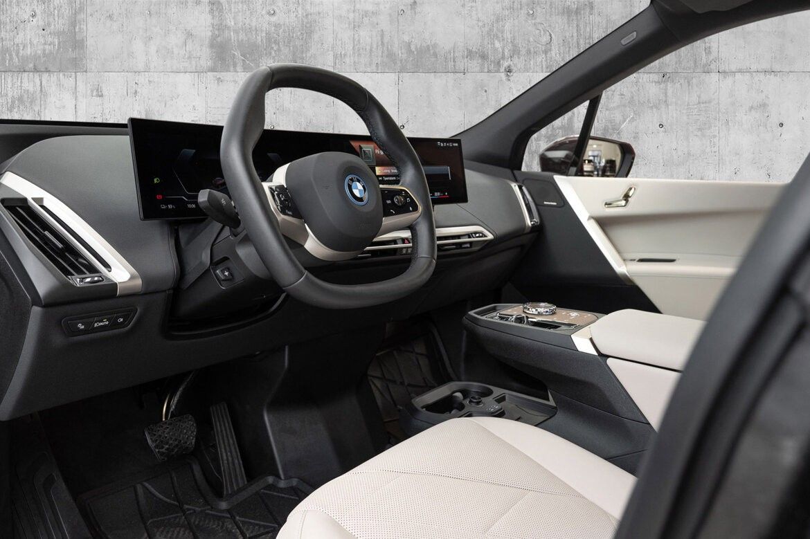 BMW iX xDrive 40