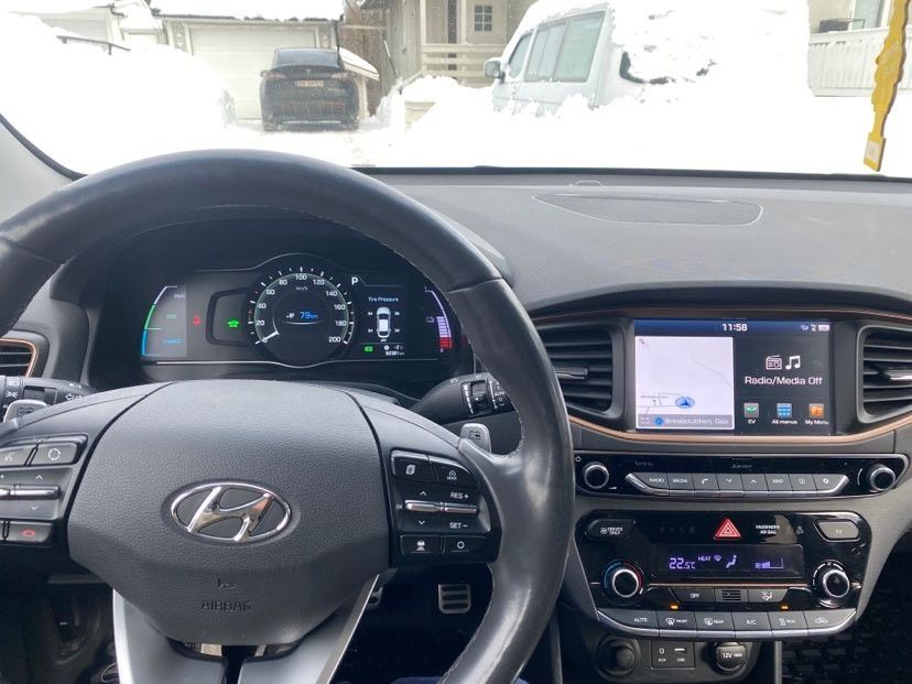 Hyundai IONIQ