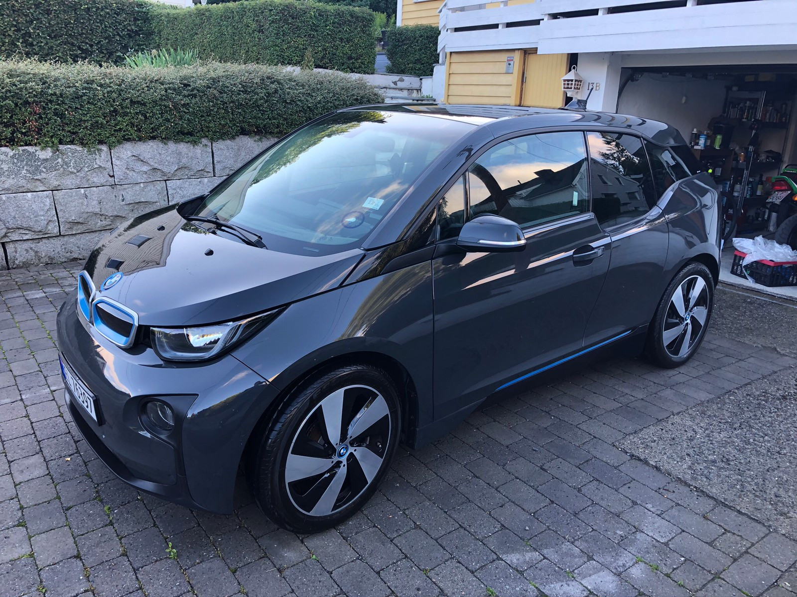 BMW i3