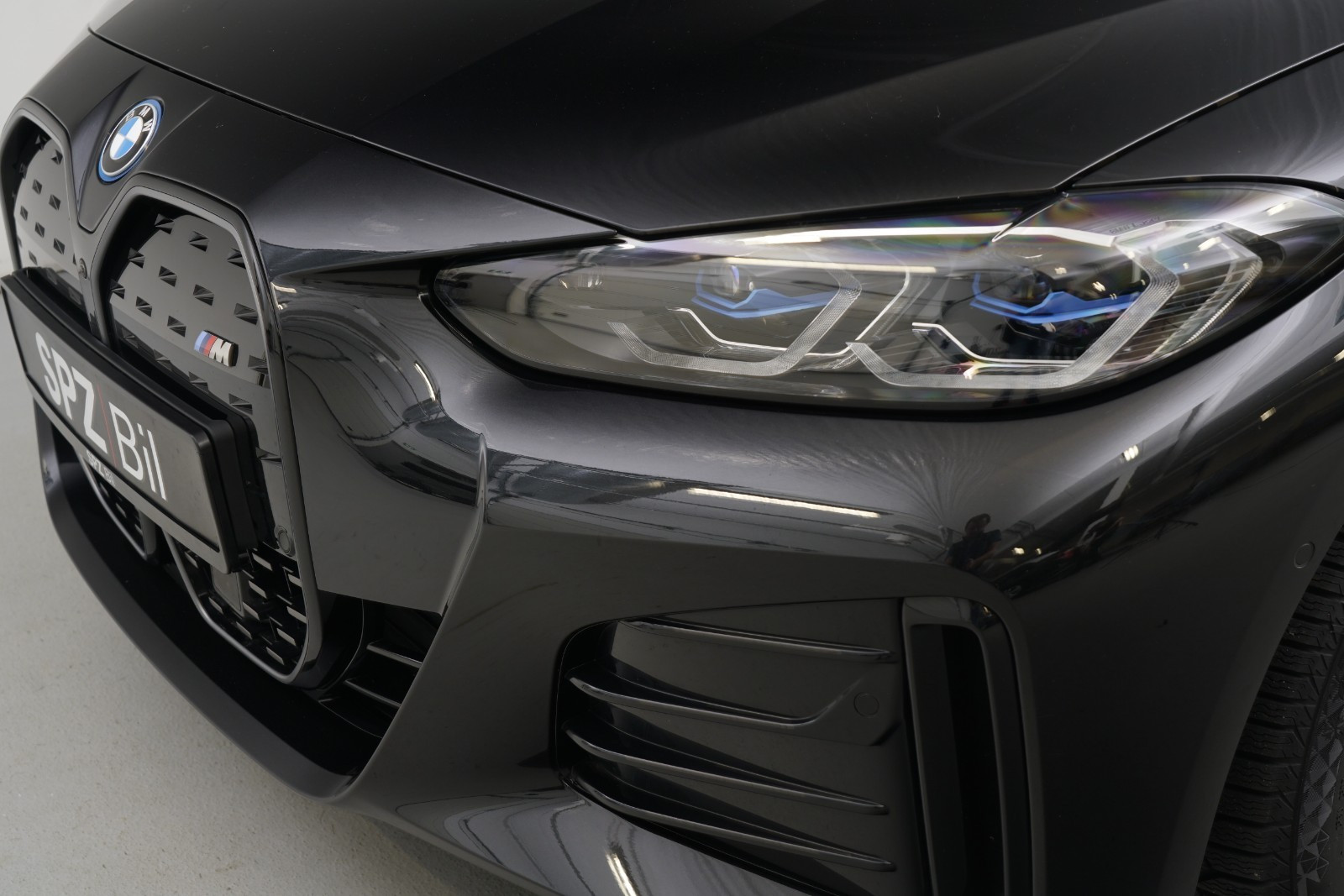 BMW i4 M50