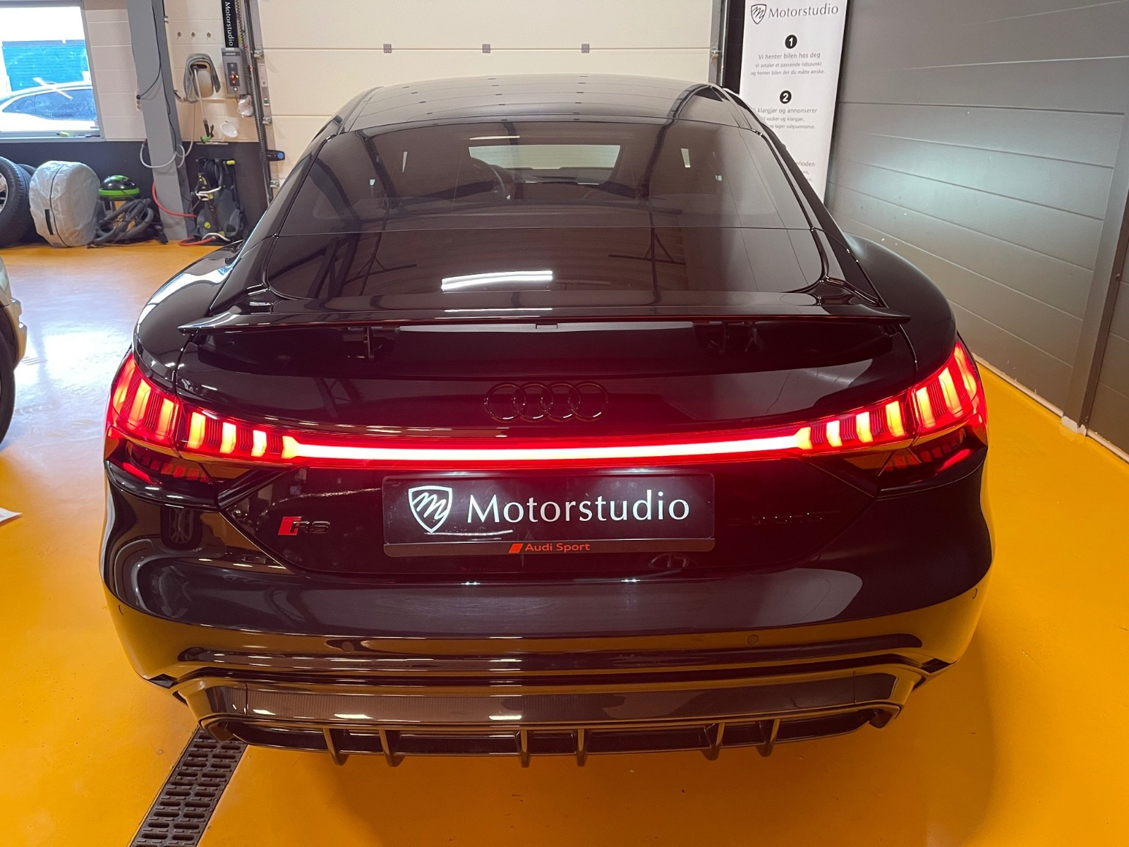 Audi e-tron GT RS