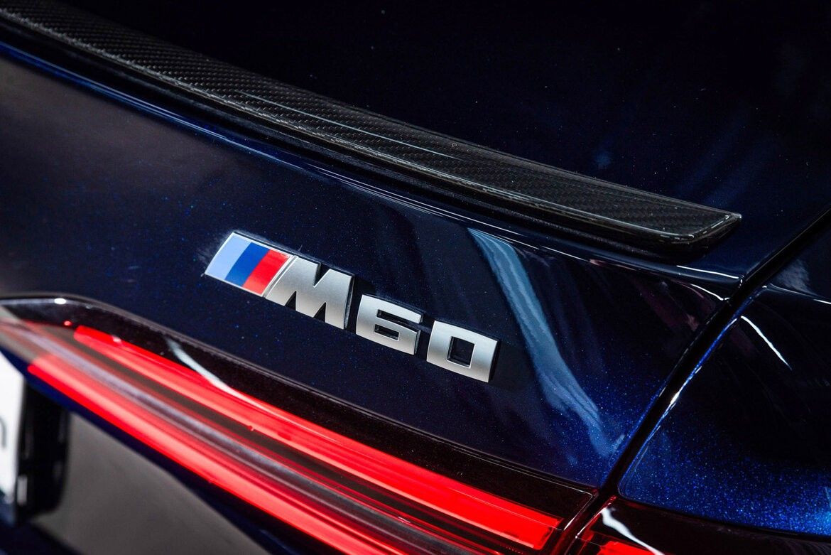 BMW i5 M60