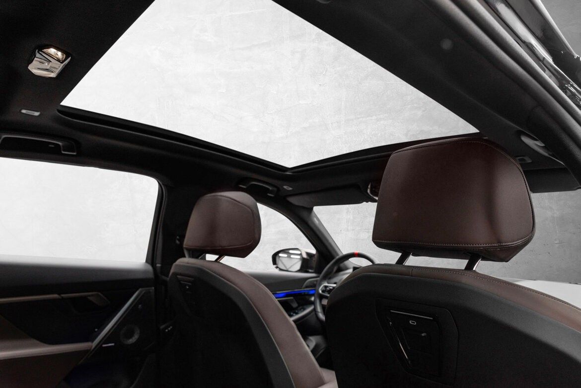 BMW i5 M60