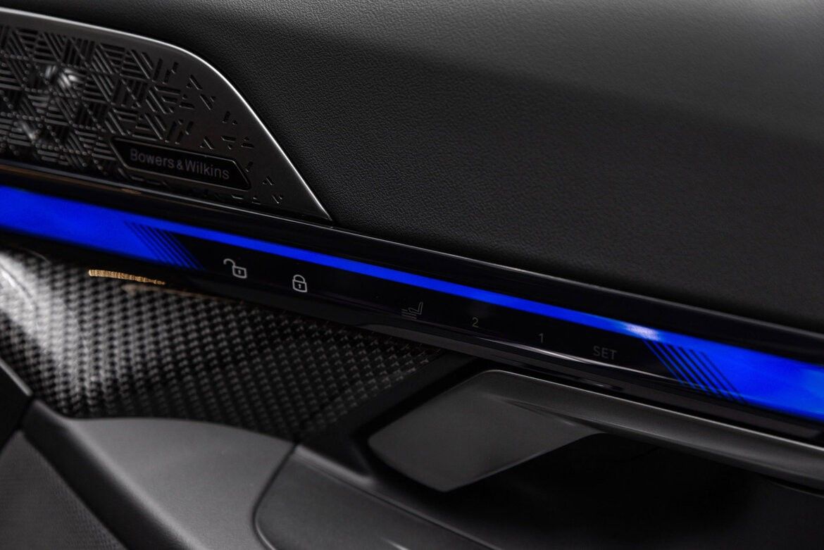 BMW i5 M60
