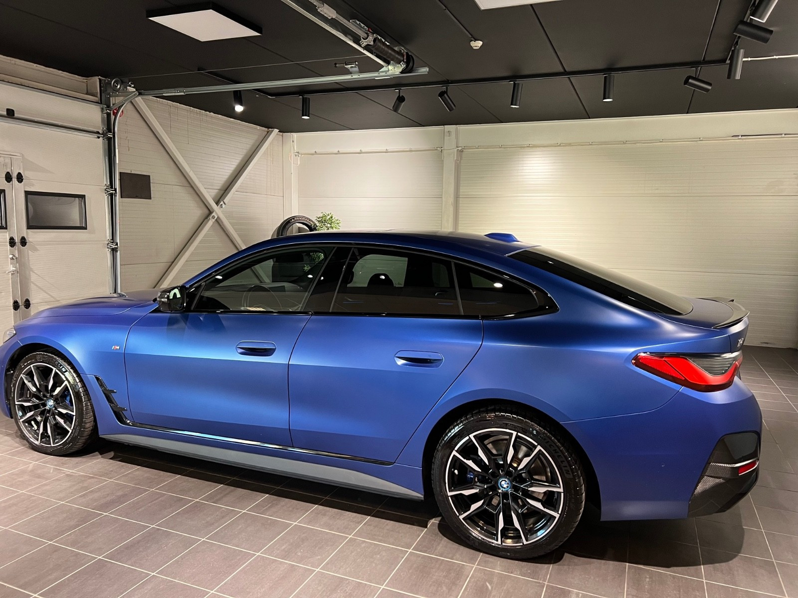 BMW i4 M50