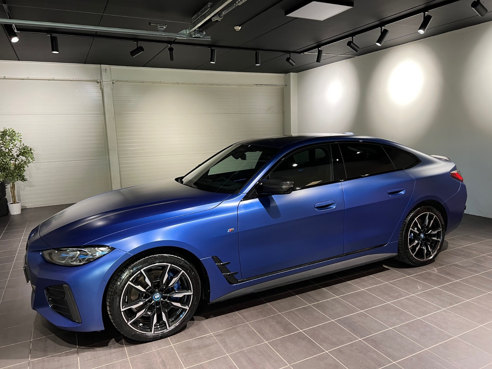 BMW i4 M50