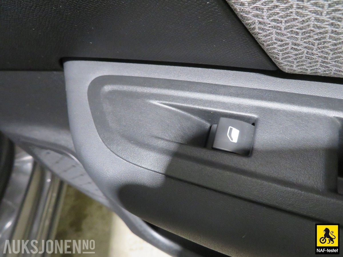 Citroen E-C4