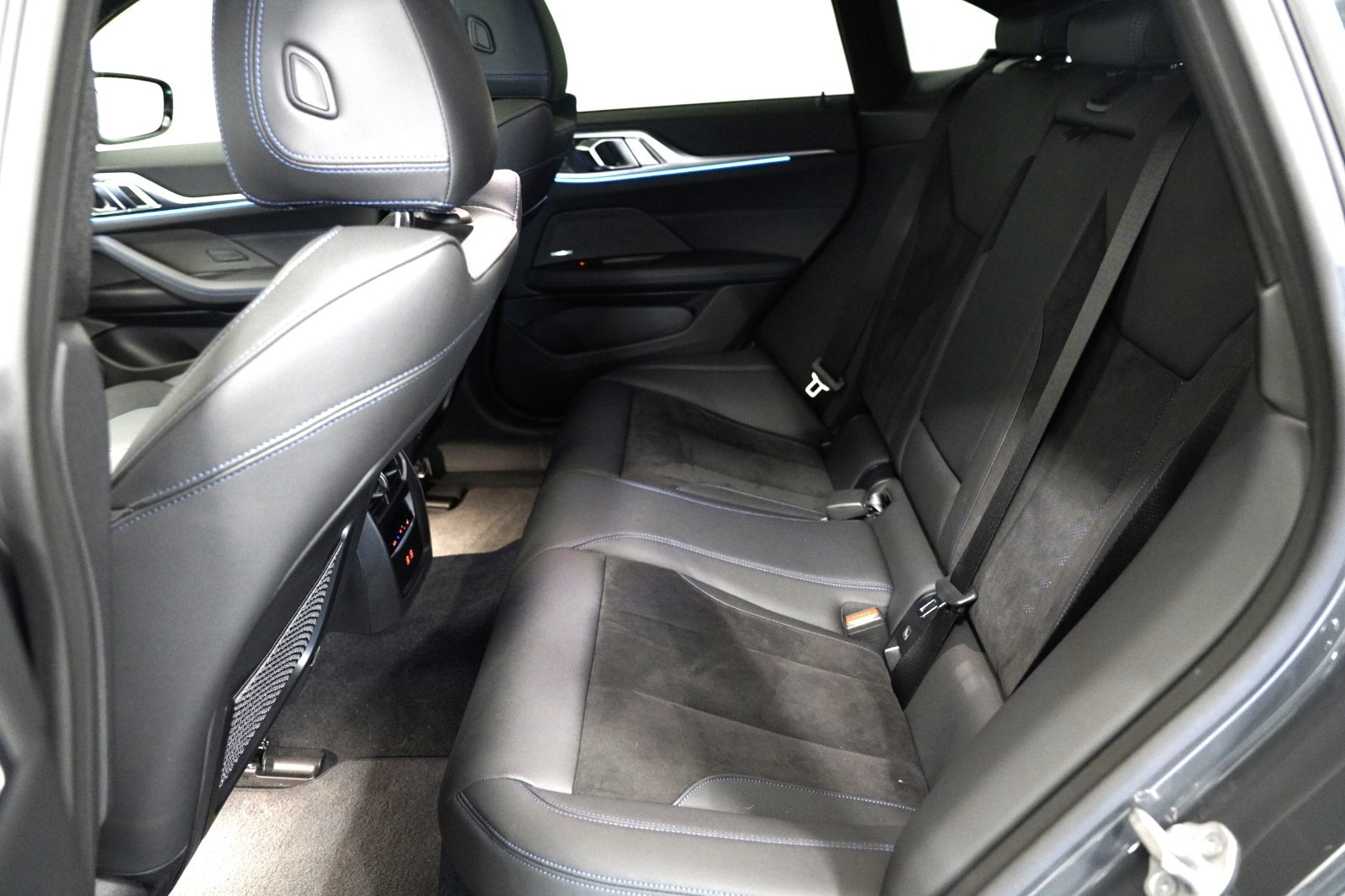 BMW i4 M50