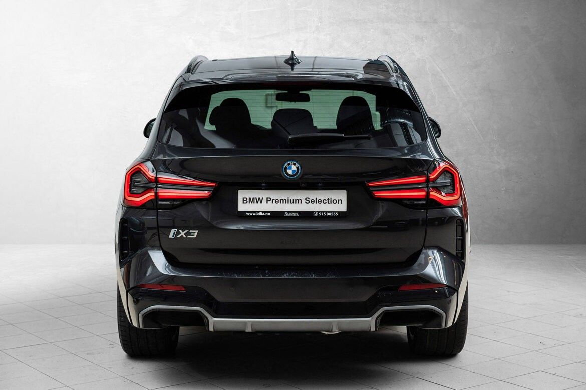 BMW iX3