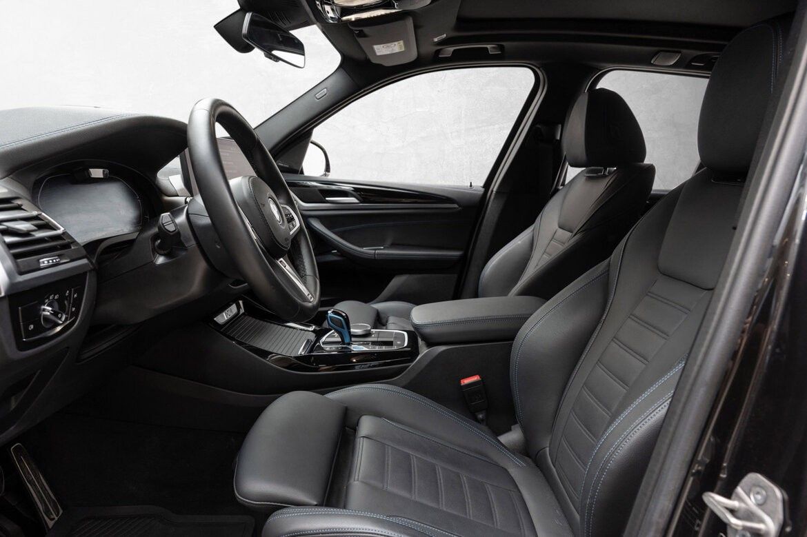 BMW iX3