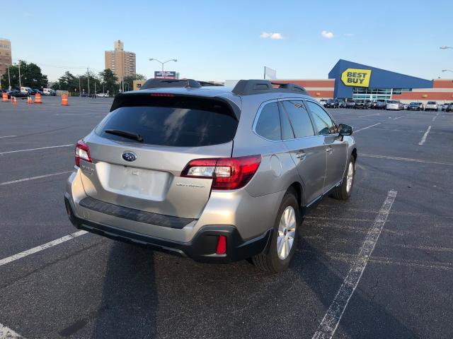 Subaru Outback 2 2018