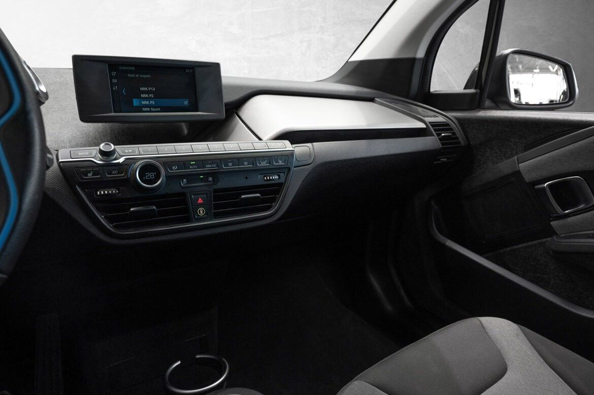 BMW i3