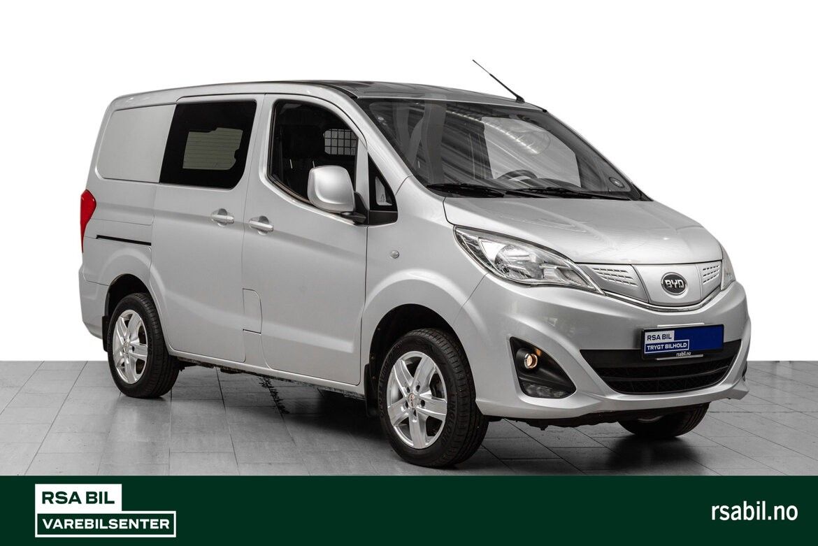 BYD T3