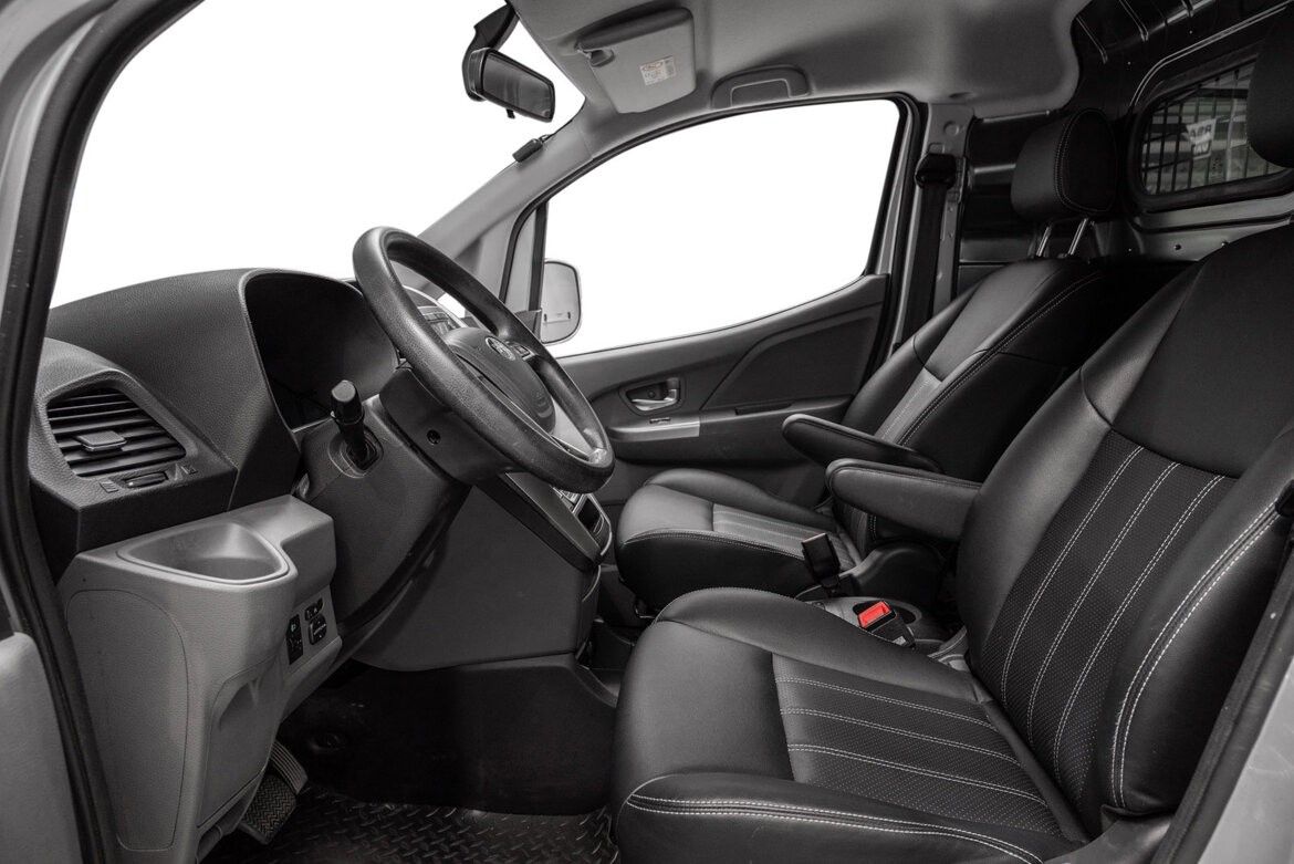 BYD T3