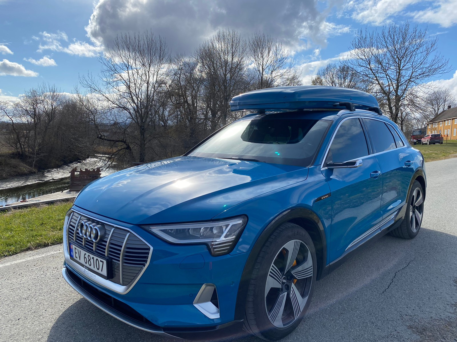 Audi e-tron