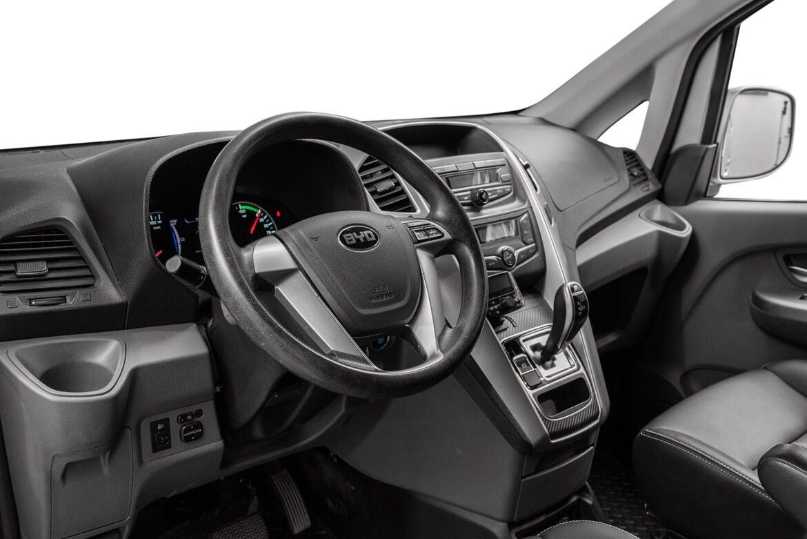 BYD T3