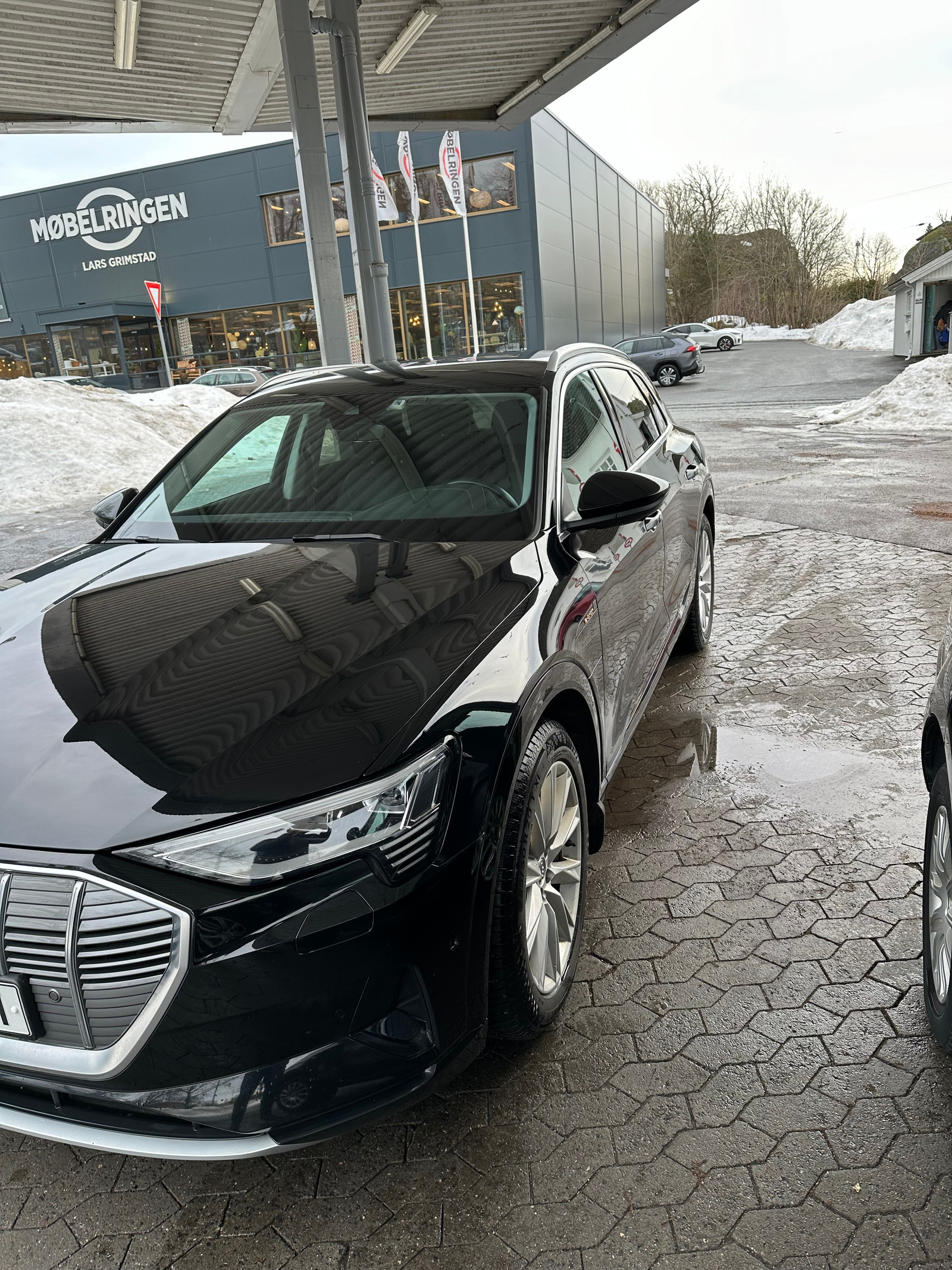 Audi e-tron