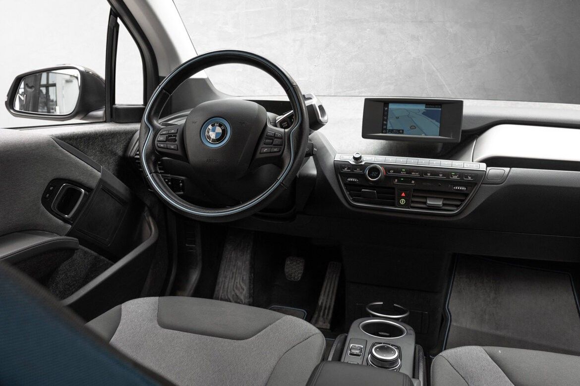 BMW i3
