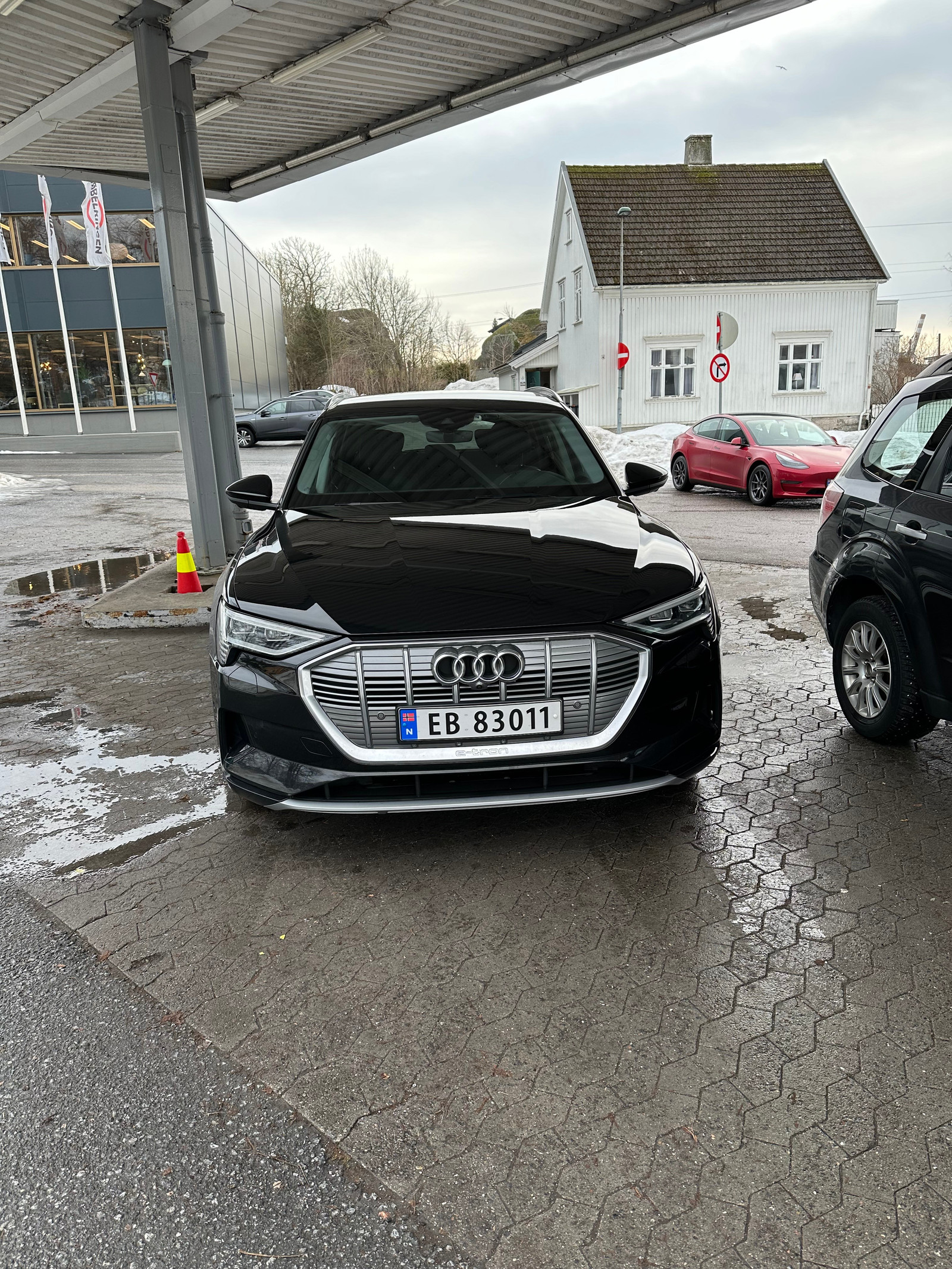 Audi e-tron
