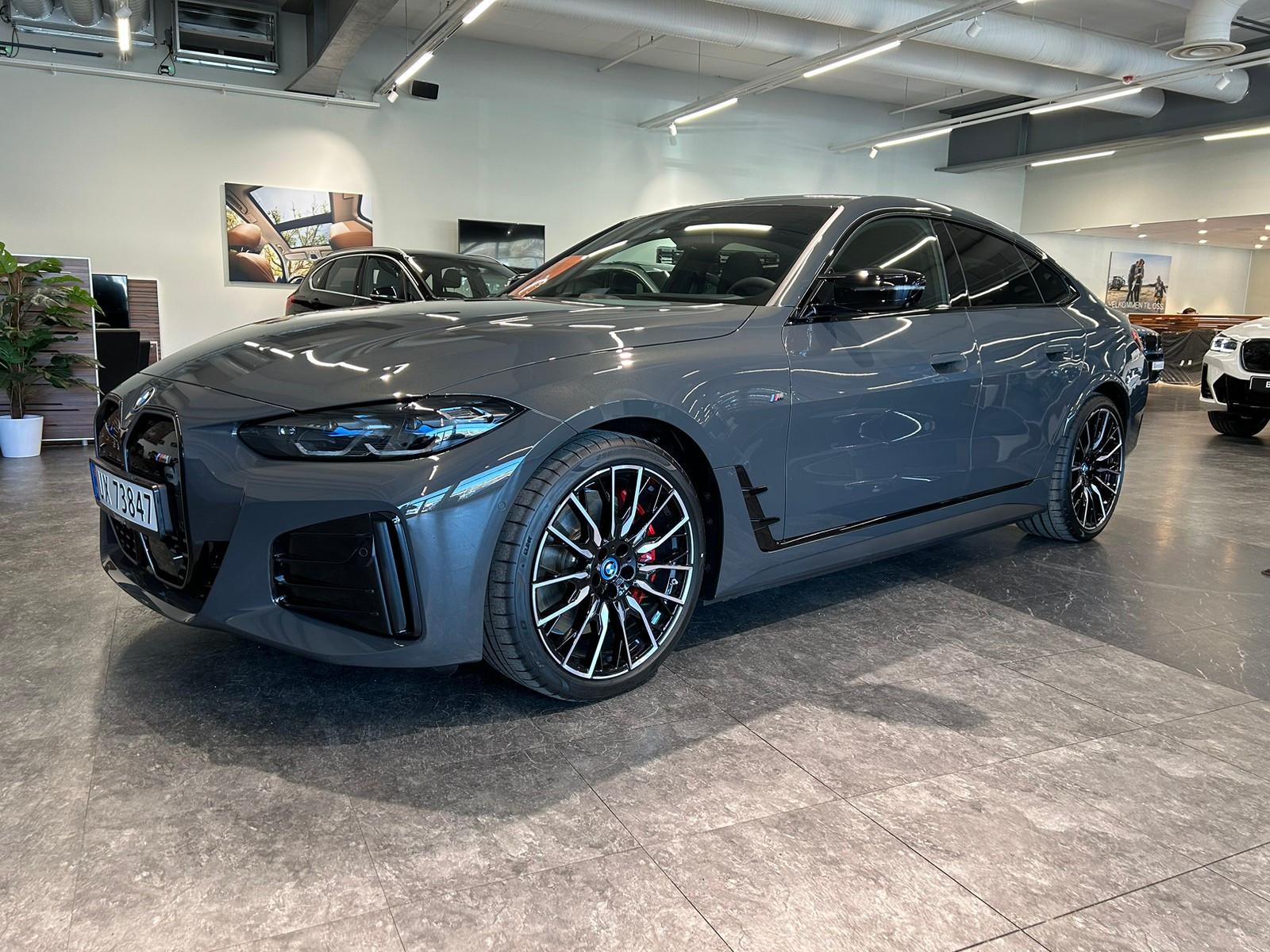 BMW i4 M50