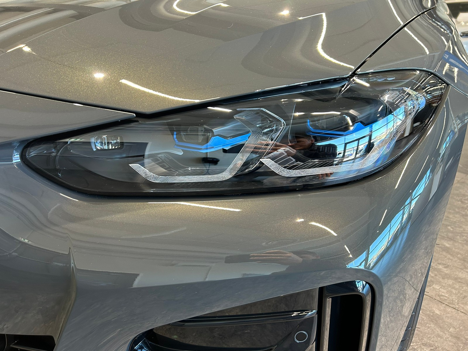 BMW i4 M50